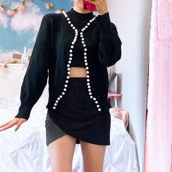 (SALE) Black Pearl Sweater Cardigan Thick Small Hook Closure - Picture 3 of 8